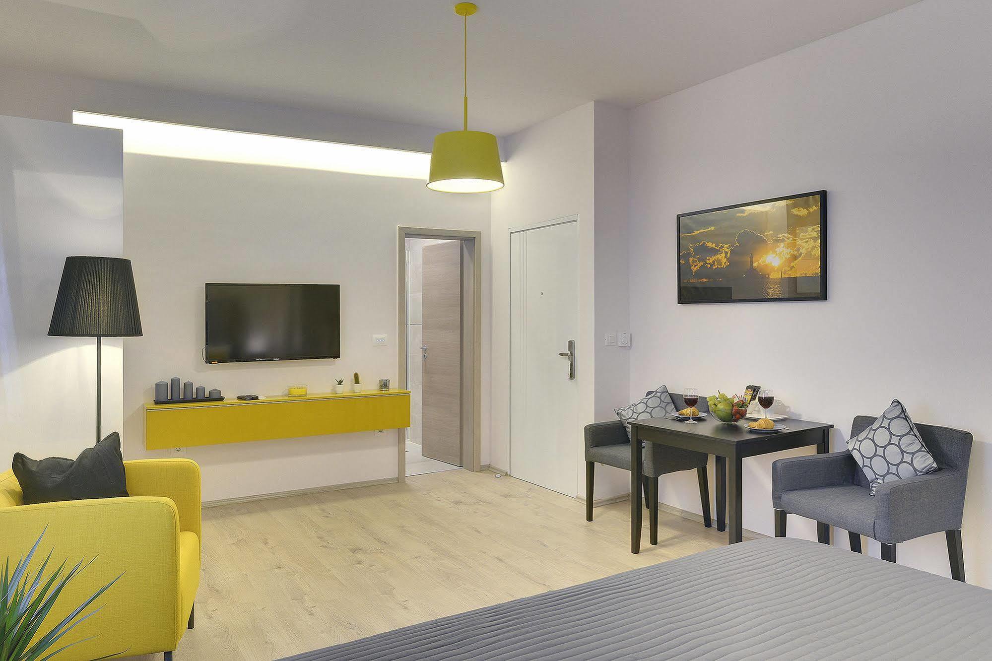 D&A Center Apartments With Free Parking Pula Zewnętrze zdjęcie