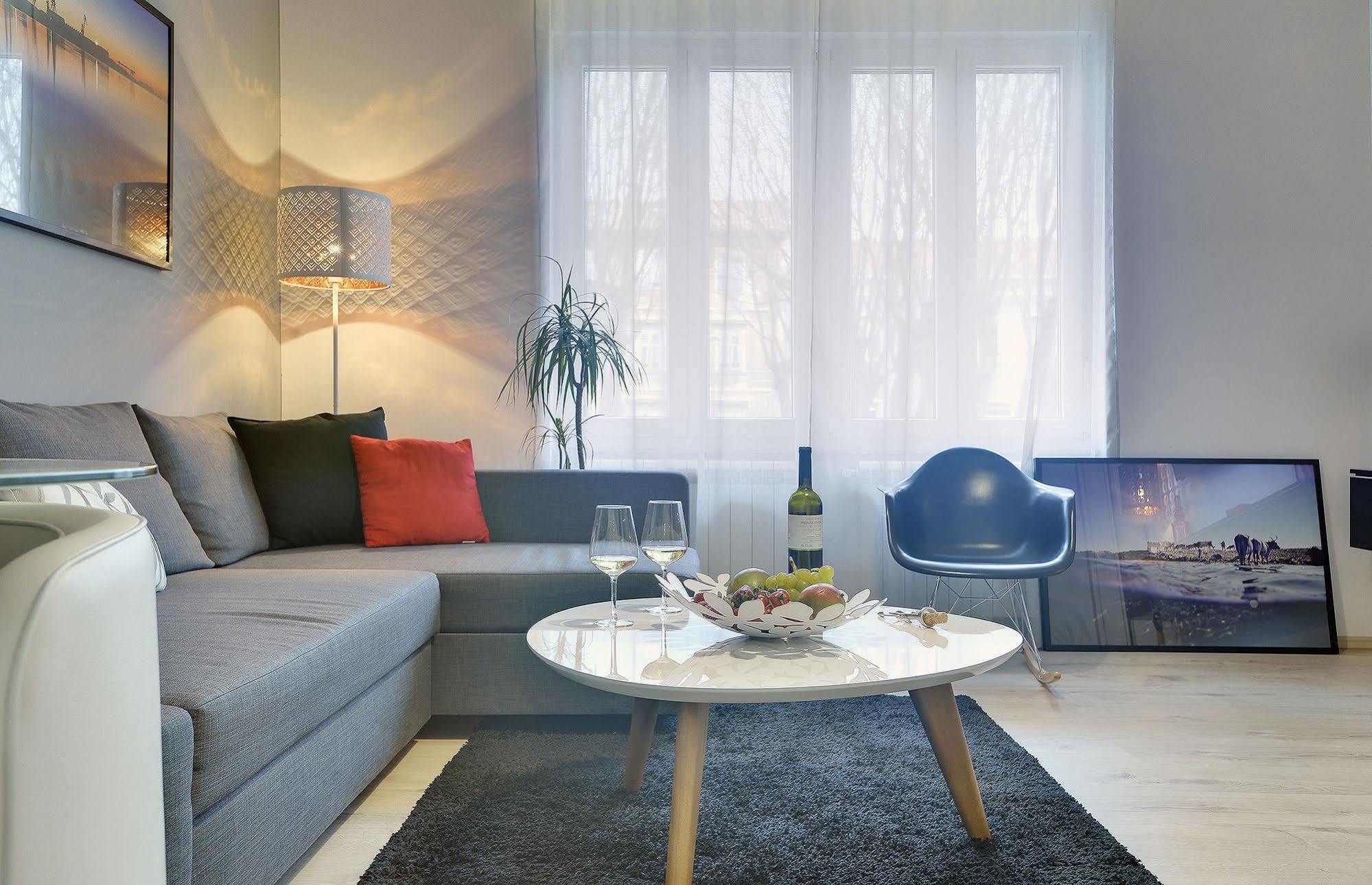 D&A Center Apartments With Free Parking Pula Zewnętrze zdjęcie